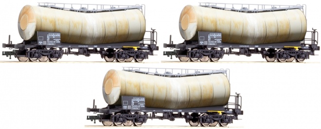 Set of 3 slurry tank cars type Zacens<br /><a href='images/pictures/Fleischmann/233034.jpg' target='_blank'>Full size image</a>